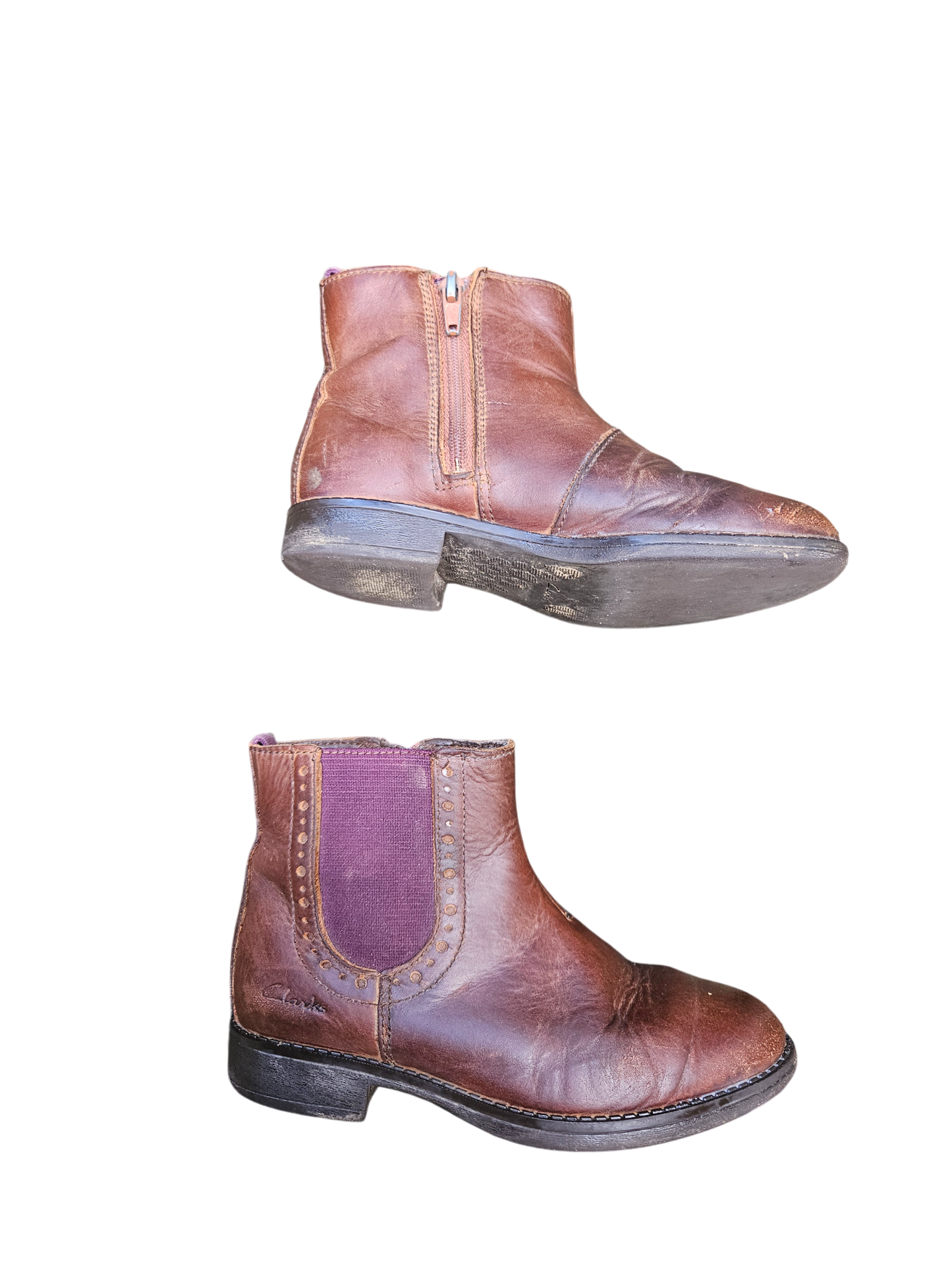 Clarks brown leather chelsea boots with zip closure C11