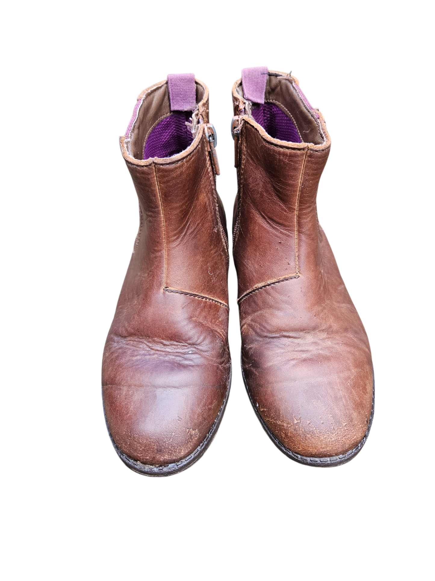 Clarks brown leather chelsea boots with zip closure C11