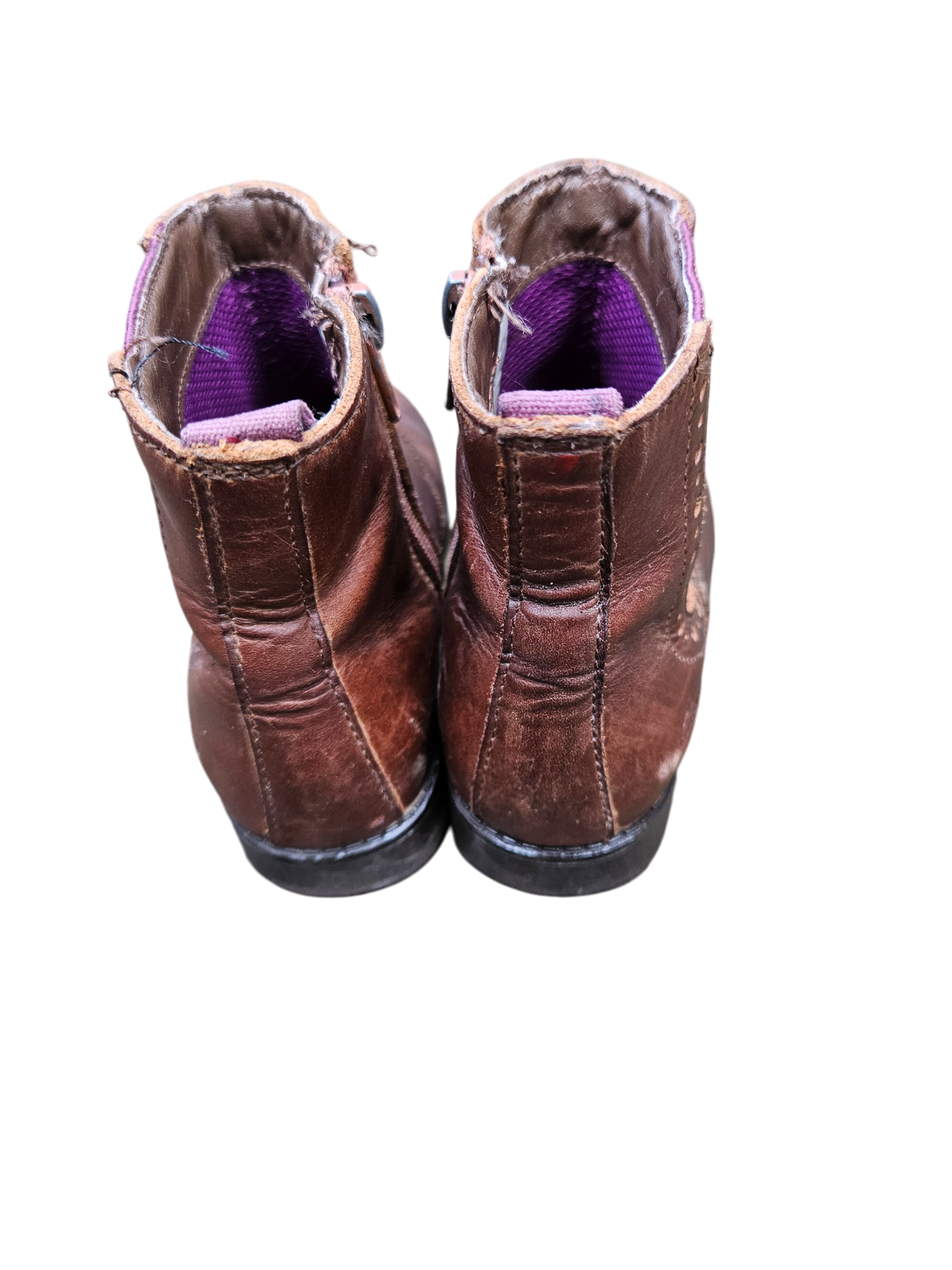 Clarks brown leather chelsea boots with zip closure C11