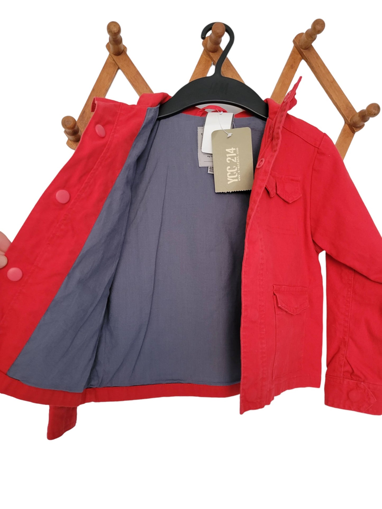 Red spring jacket, lightly lined Size 4 NWT