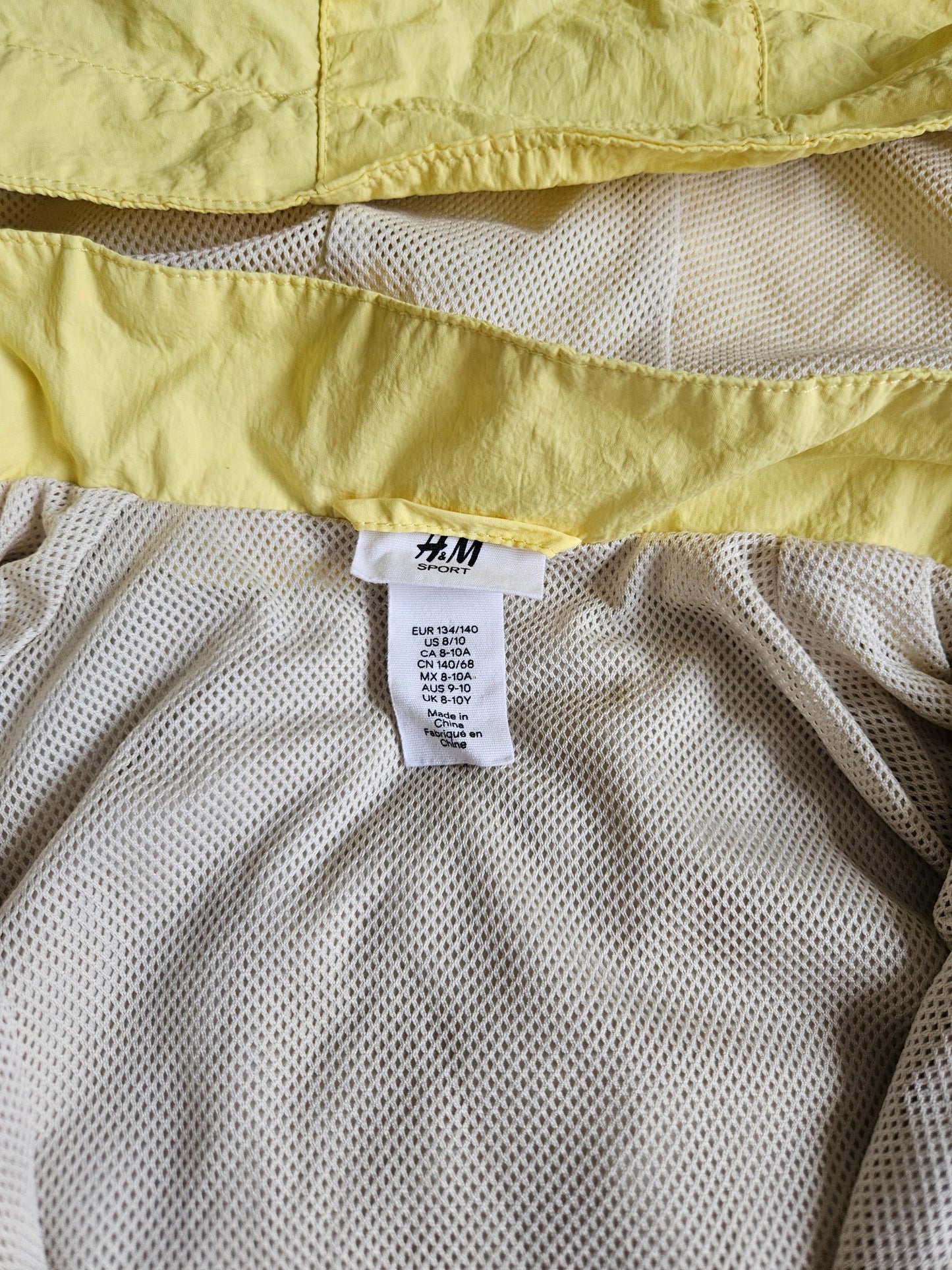 H&M Sport colourblock windbreaker 8-10Y