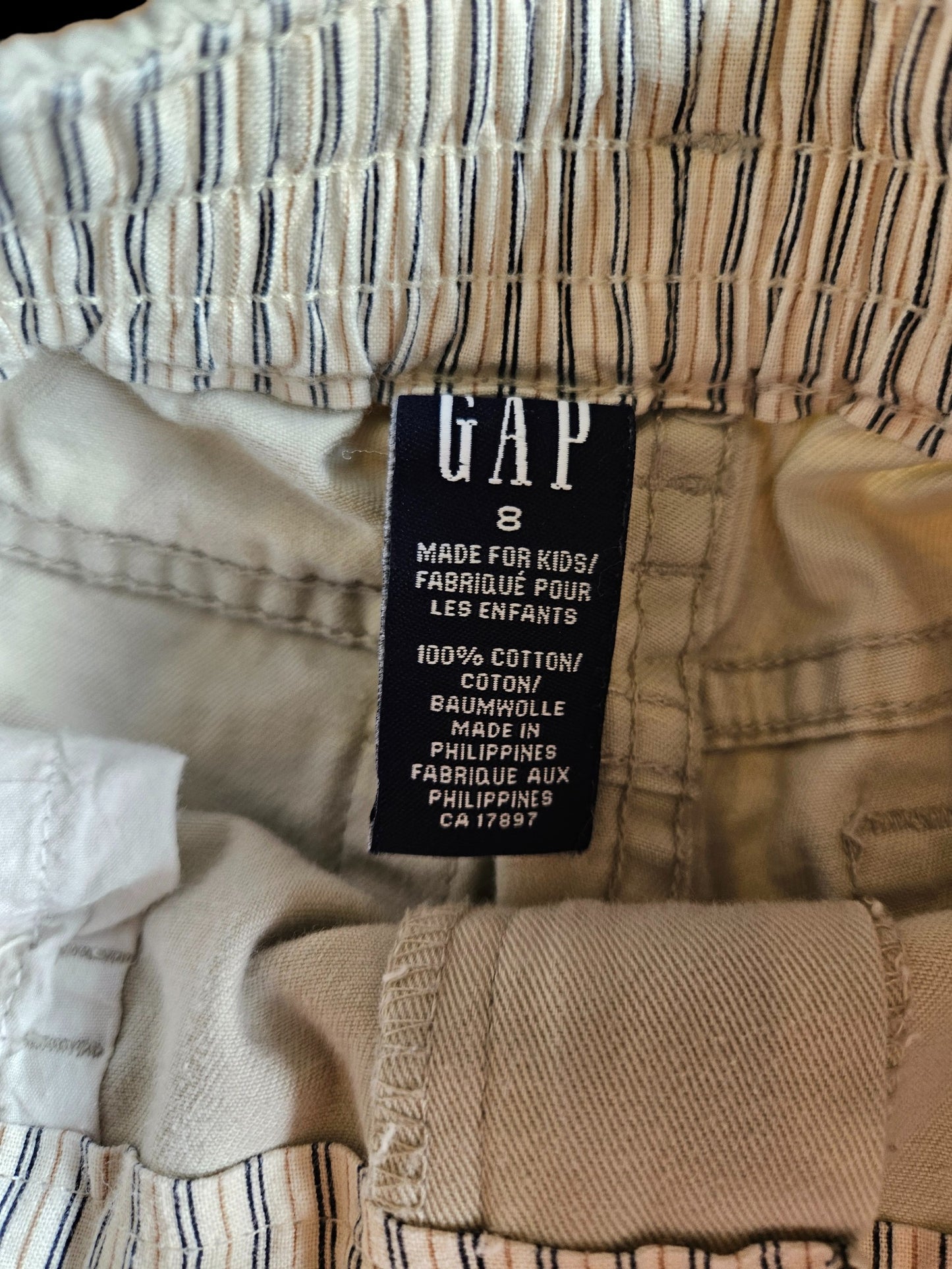 Gap Kids Classic khaki jeans Size 8