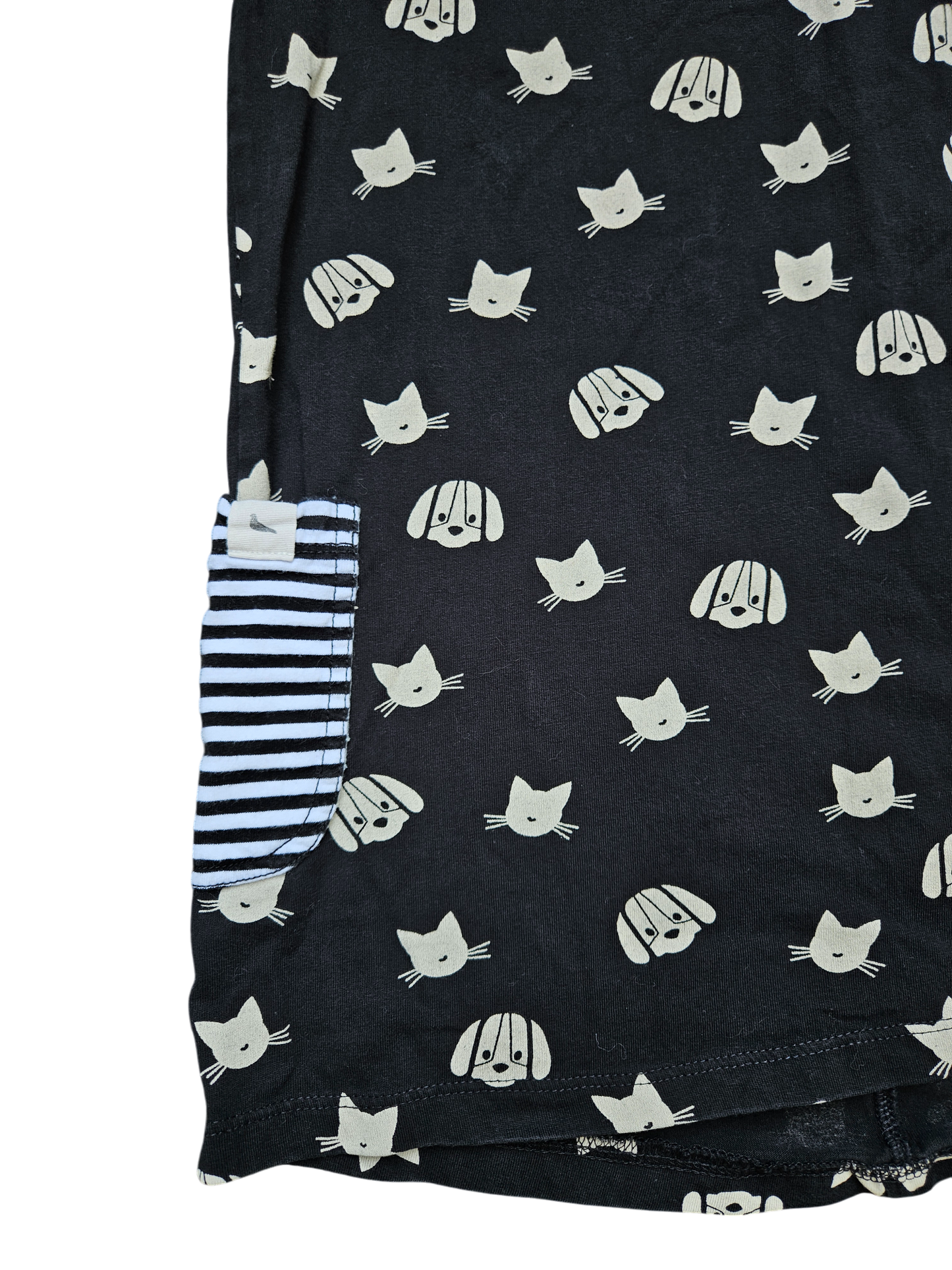 Turtledove London cat and dog print dress with contrasting patch pocket 6/7Y