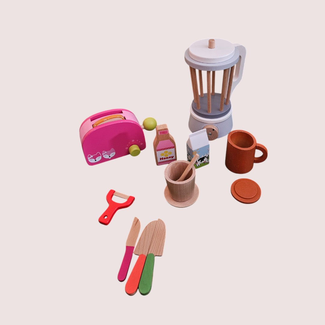 Miscellaneous wooden kitchen pretend play toy pieces