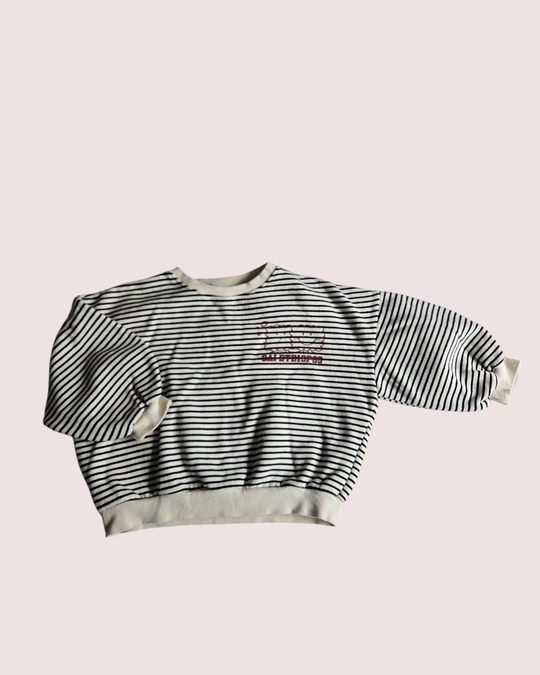 korean brand two piece sweatsuit Best fit 2-4T