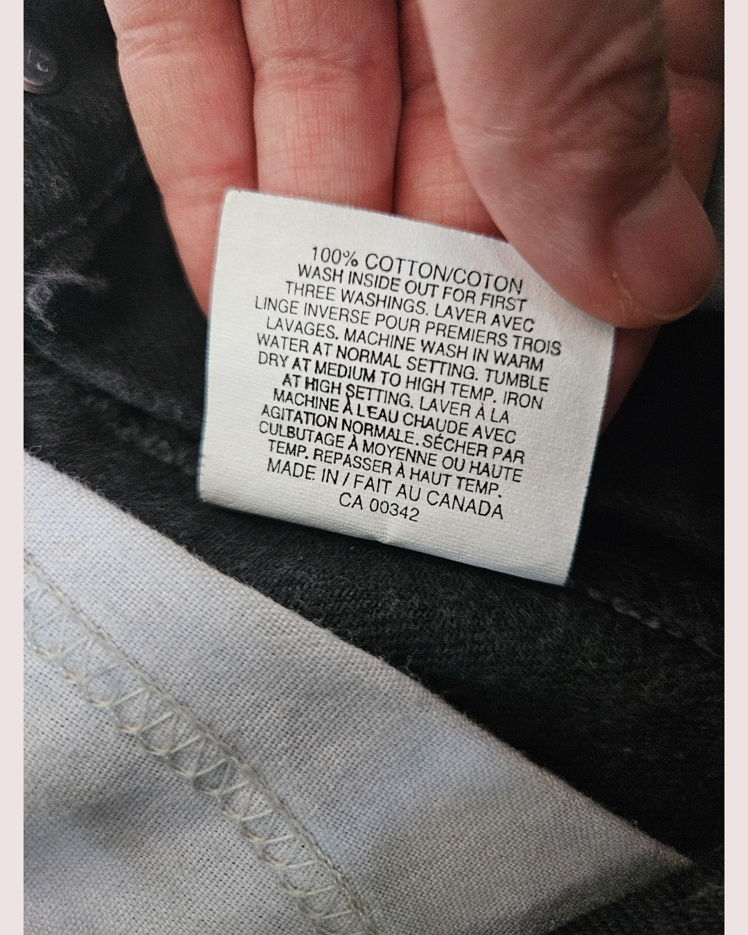 Vintage Levis red tab jeans, made in Canada Tagged 8