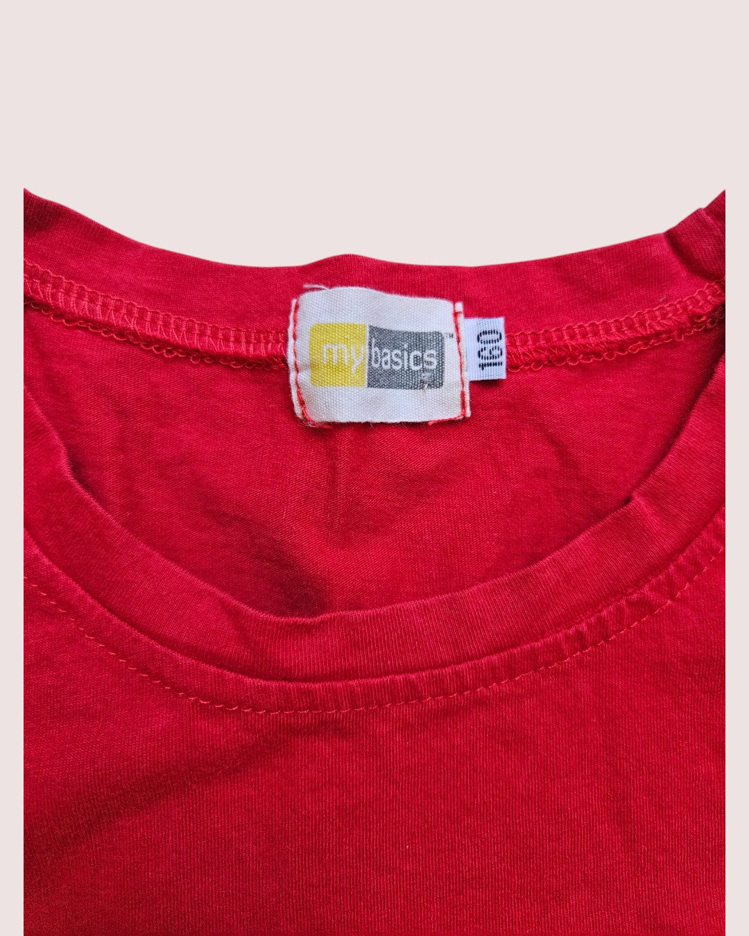 Colourblock tee Tagged 160, about 14-16Y