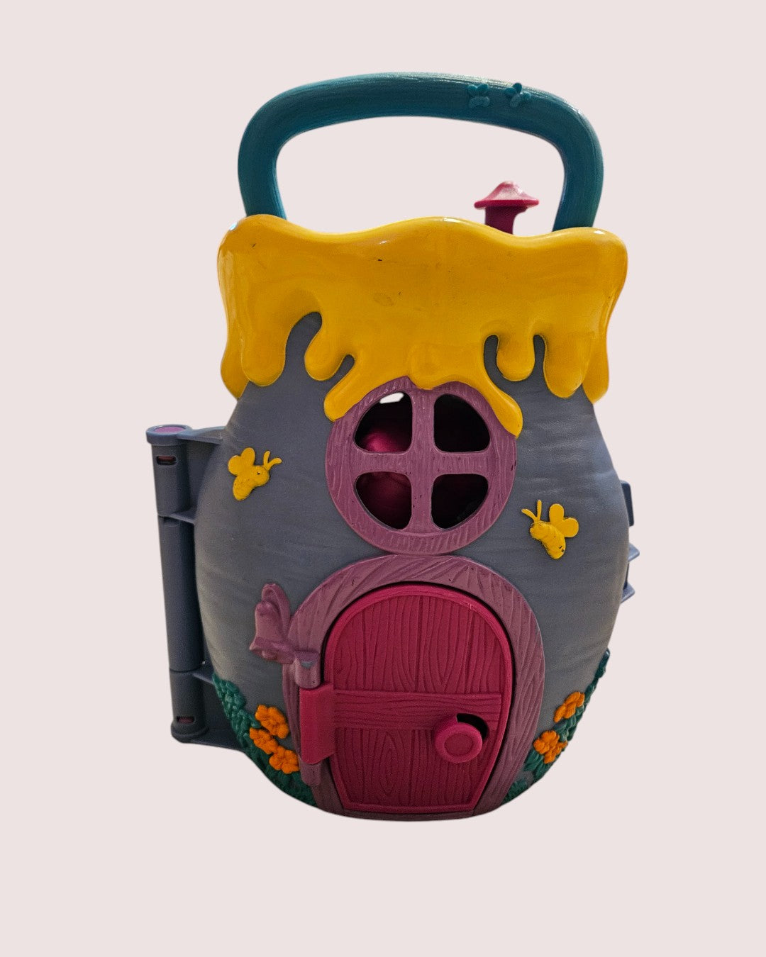 Vintage Winnie the Pooh carry and play set with figurines