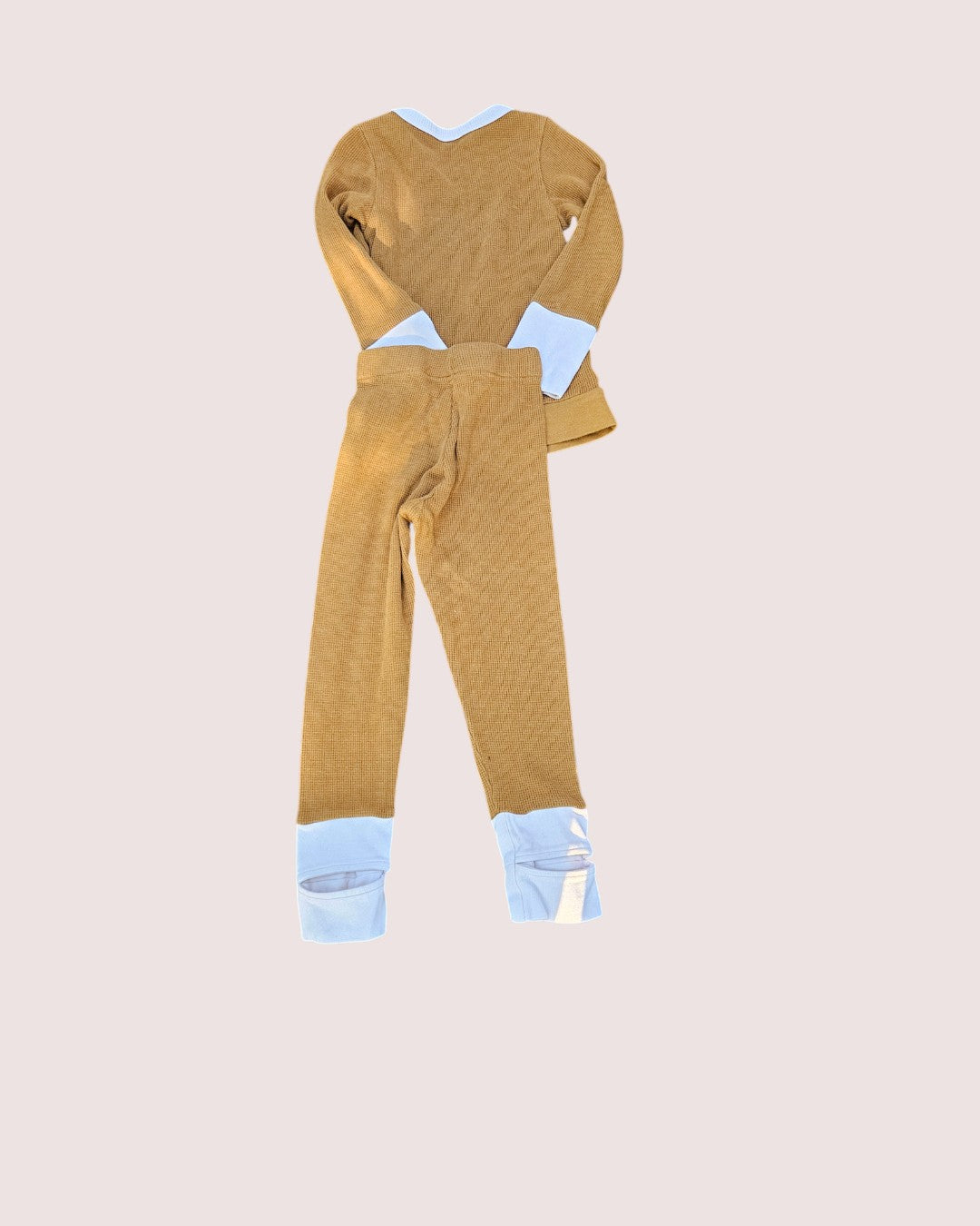 Goumi Kids waffle lounge set pants and long sleeve 4T