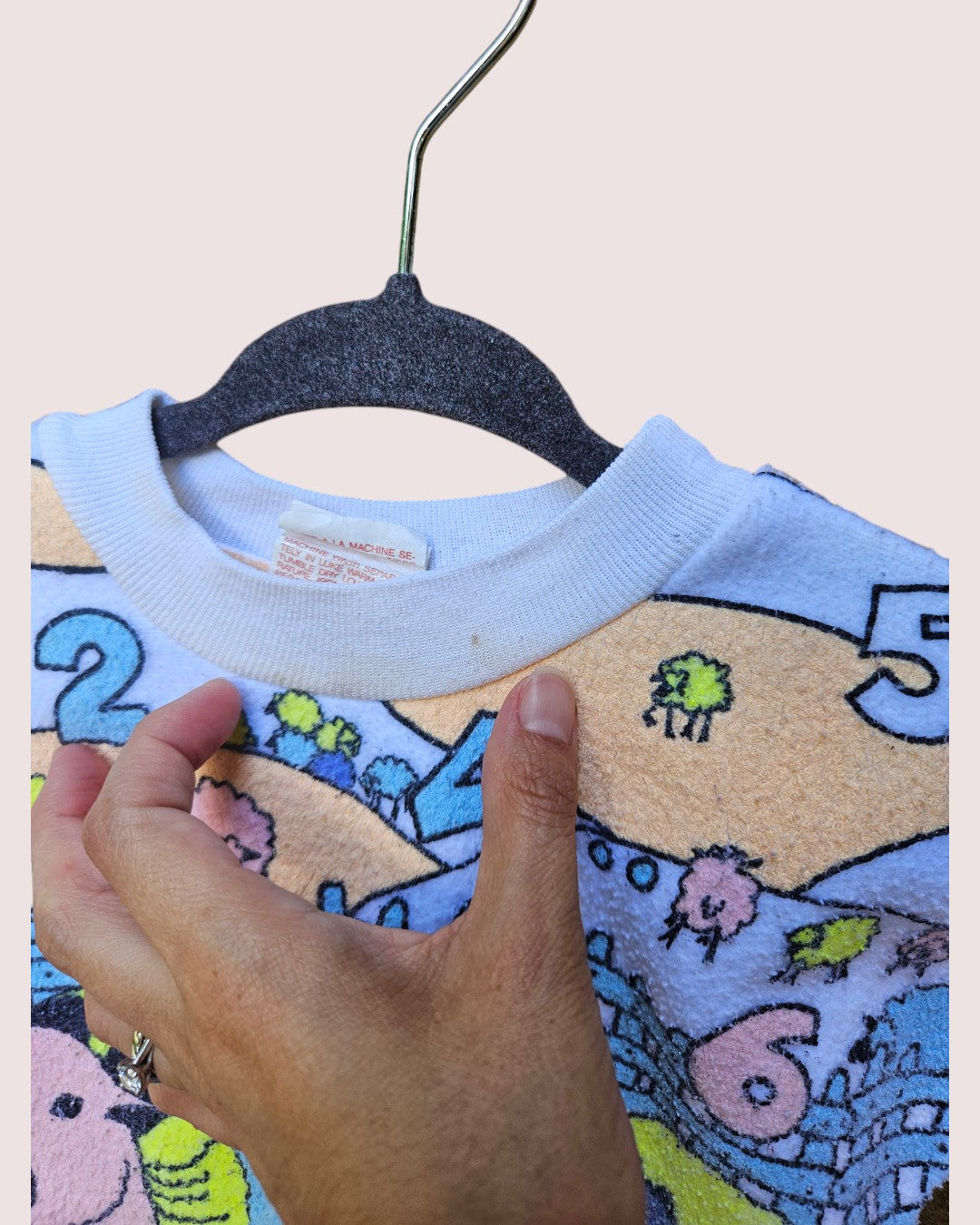 Vintage flannel crewneck with sheep print 18M