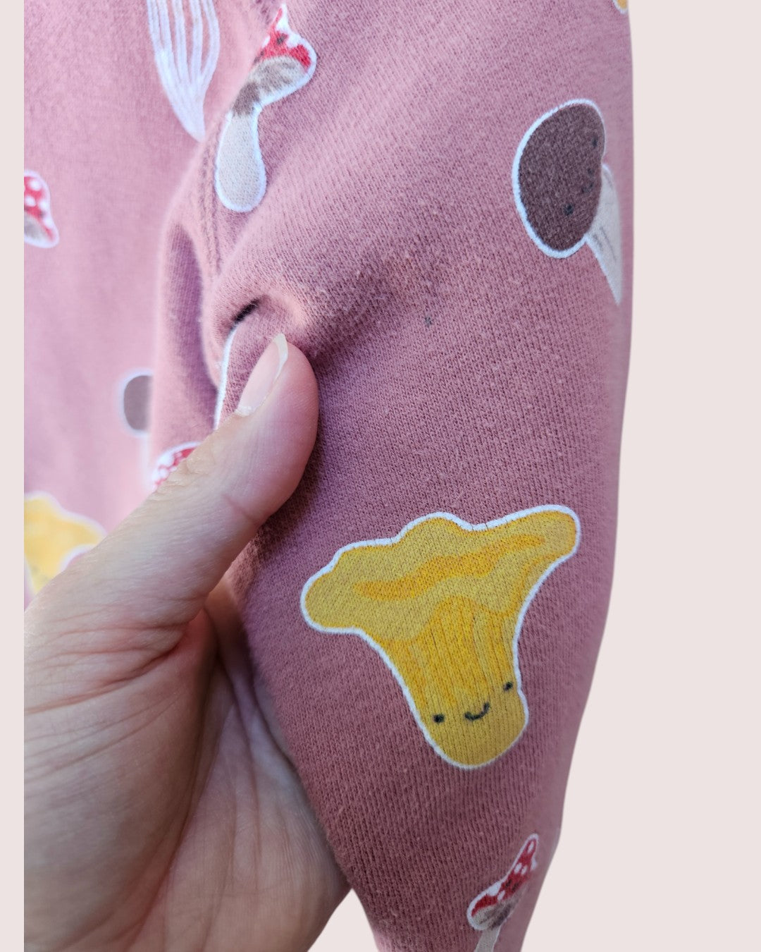 Whistle and Flute mushrooms crewneck Size 3-4