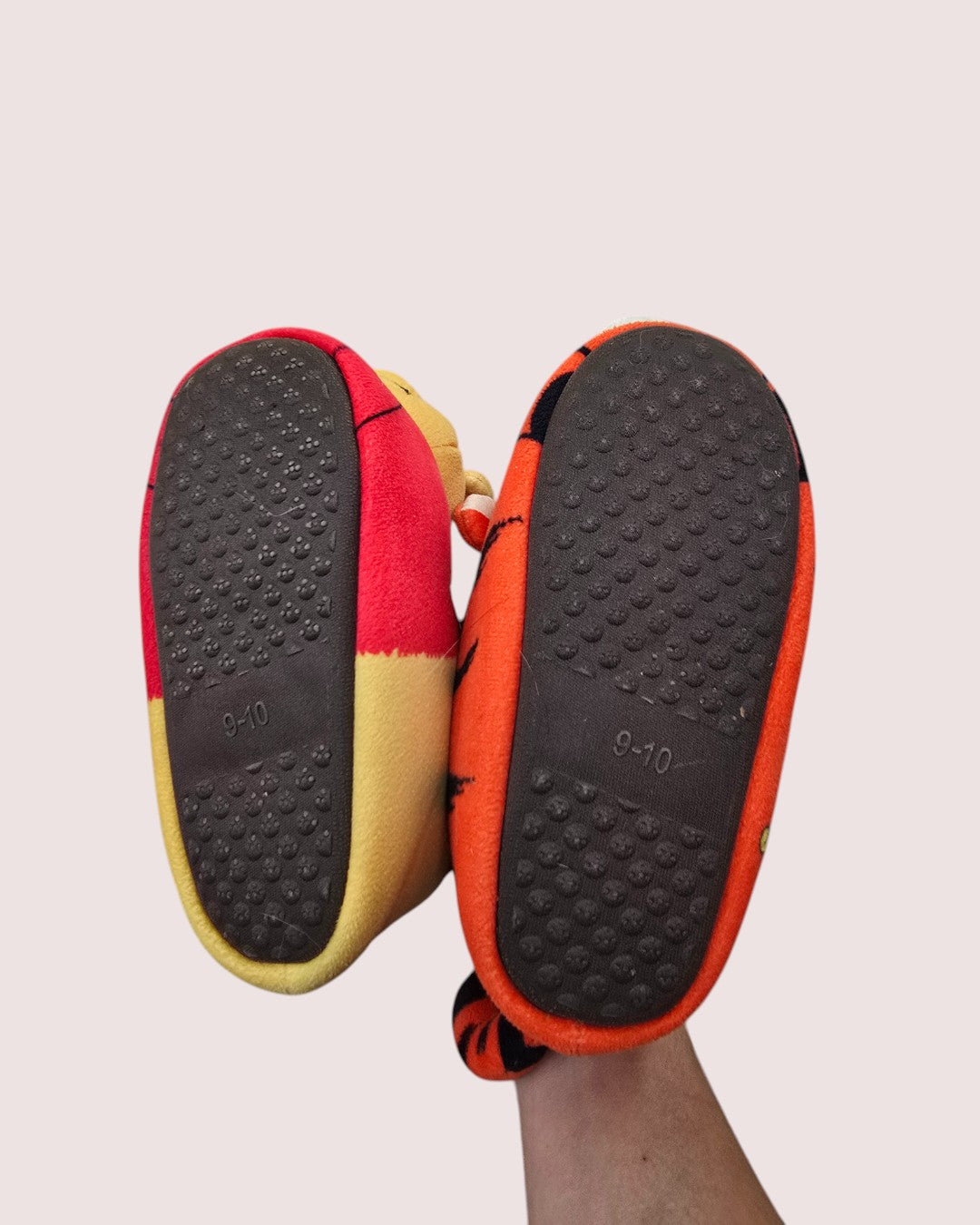 Disney Pooh and Tigger mismatched slippers US size 9-10