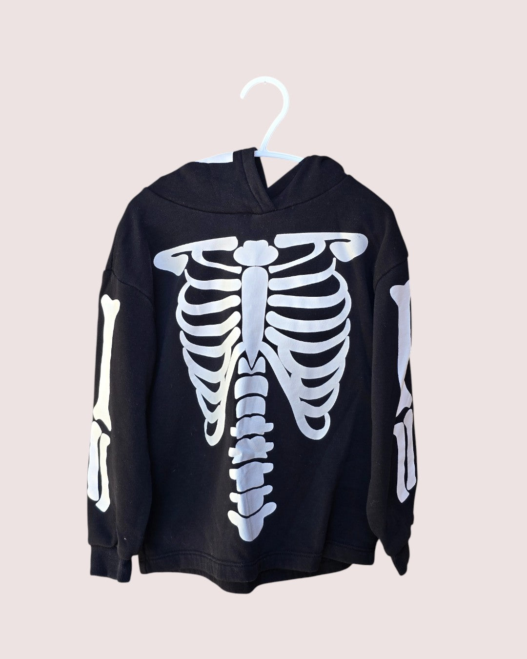H&M skeleton pullover Tagged 4-6Y