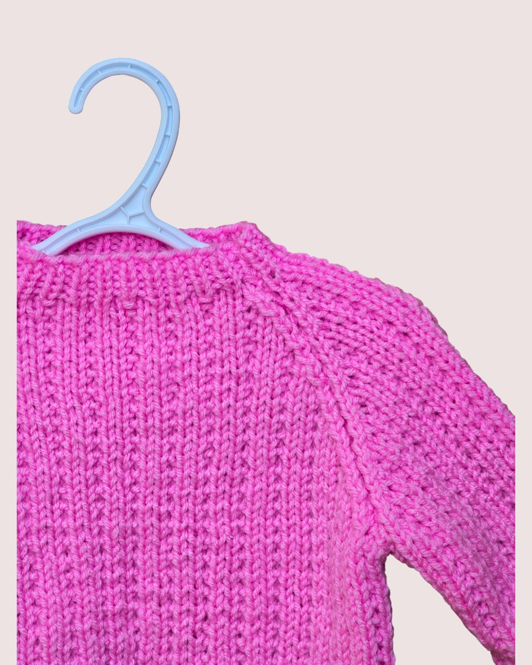 Handknit sweater Approx 12-18M