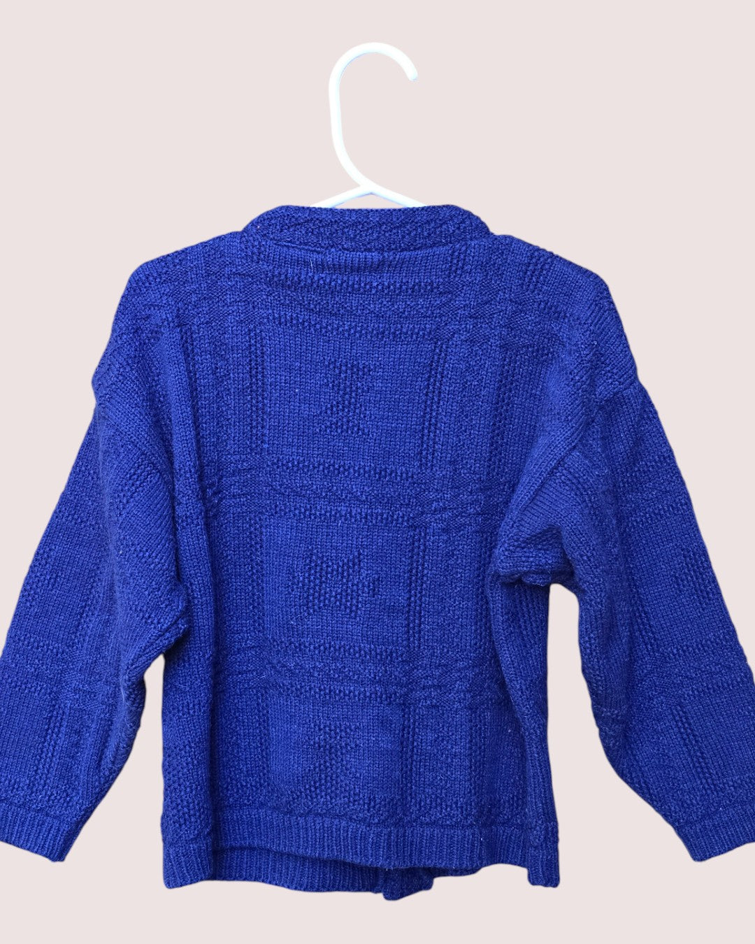 Vintage v-neck cardigan Tagged 5/6