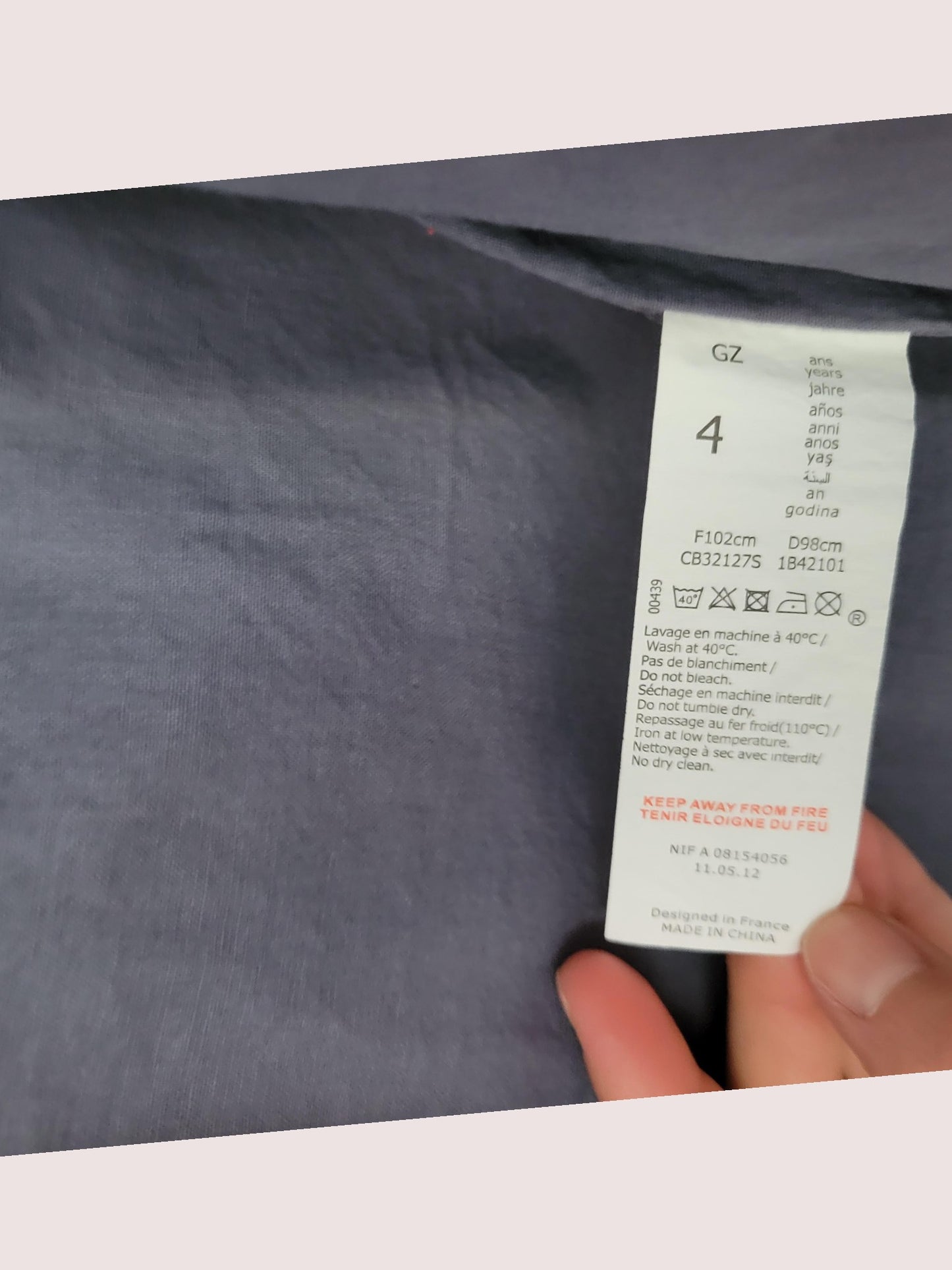 Red spring jacket, lightly lined Size 4 NWT