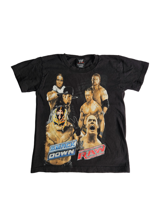 WWE Smack Down v Raw Size 4/5