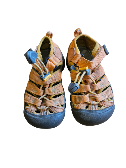 Keen sandal/ water shoe C9