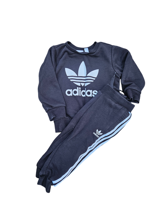 Adidas track suit  2T