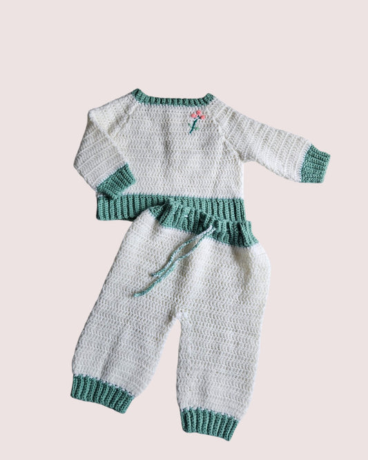 Handknit sweater and pant set 12-18m