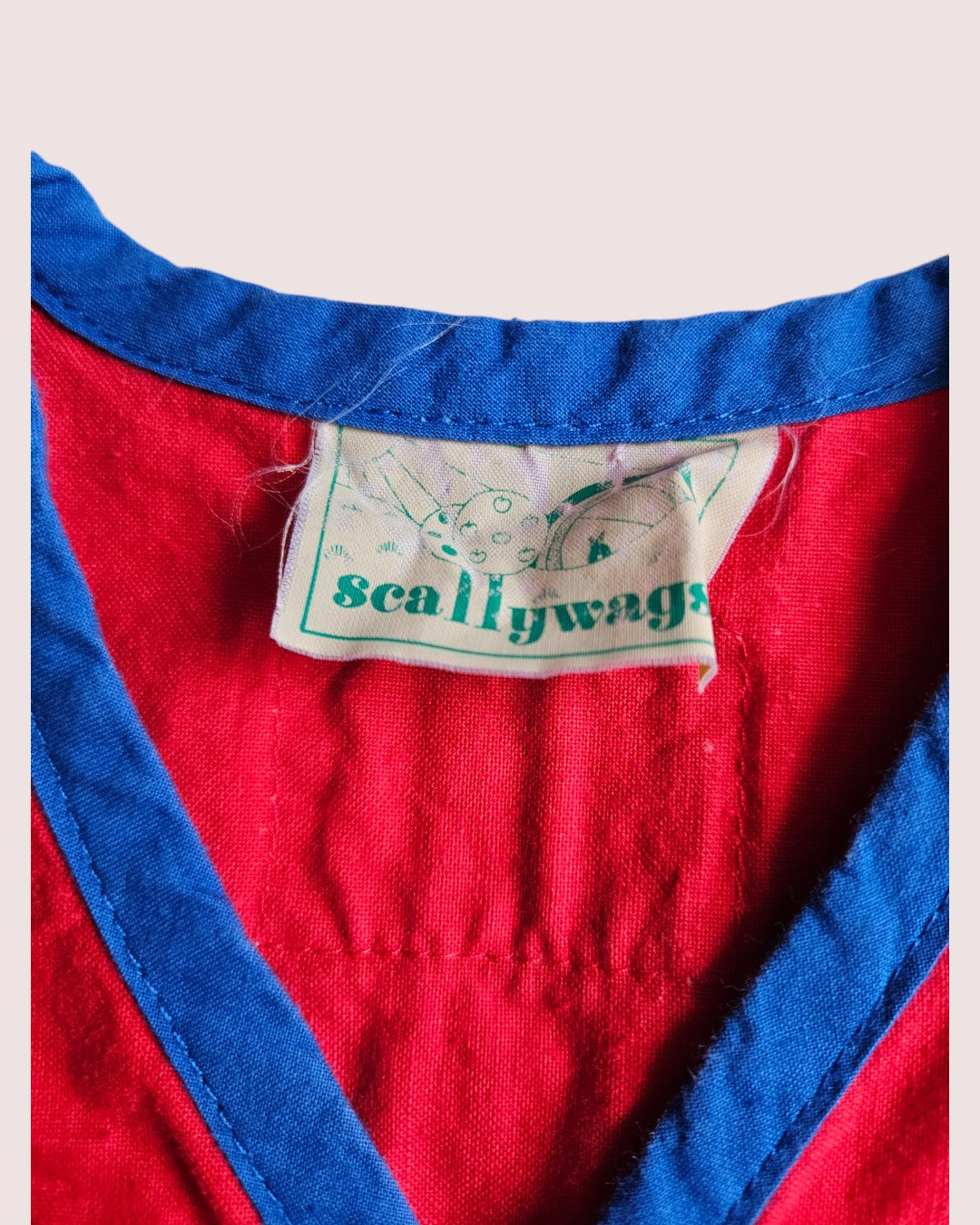 Vintage Scallywags tee Approx 3T