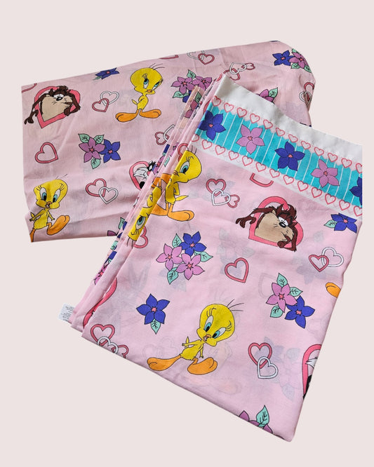 Vintage Looney Tunes twin fitted and flat sheet