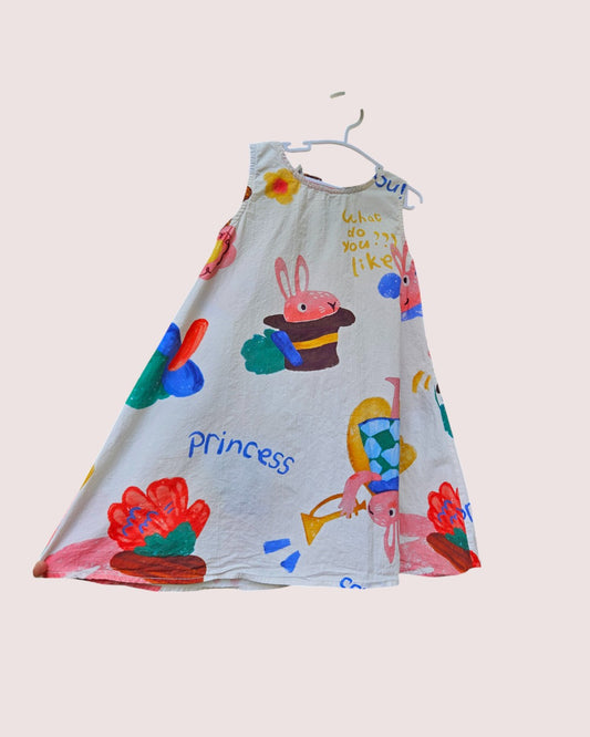 Modern lightweight colorful dress 4-5Y