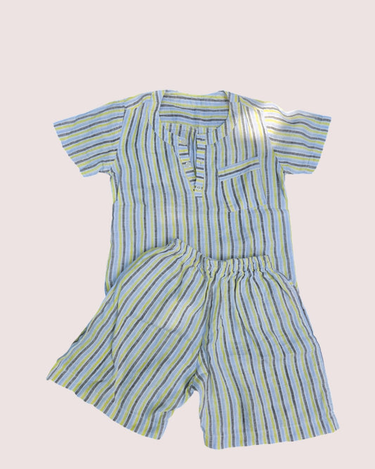 Two piece shorts and tee set 4-5T