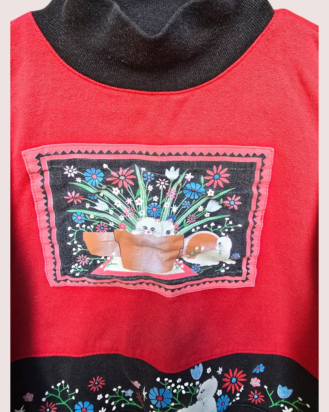 Vintage Spumoni cat crewneck fits like 4-6t