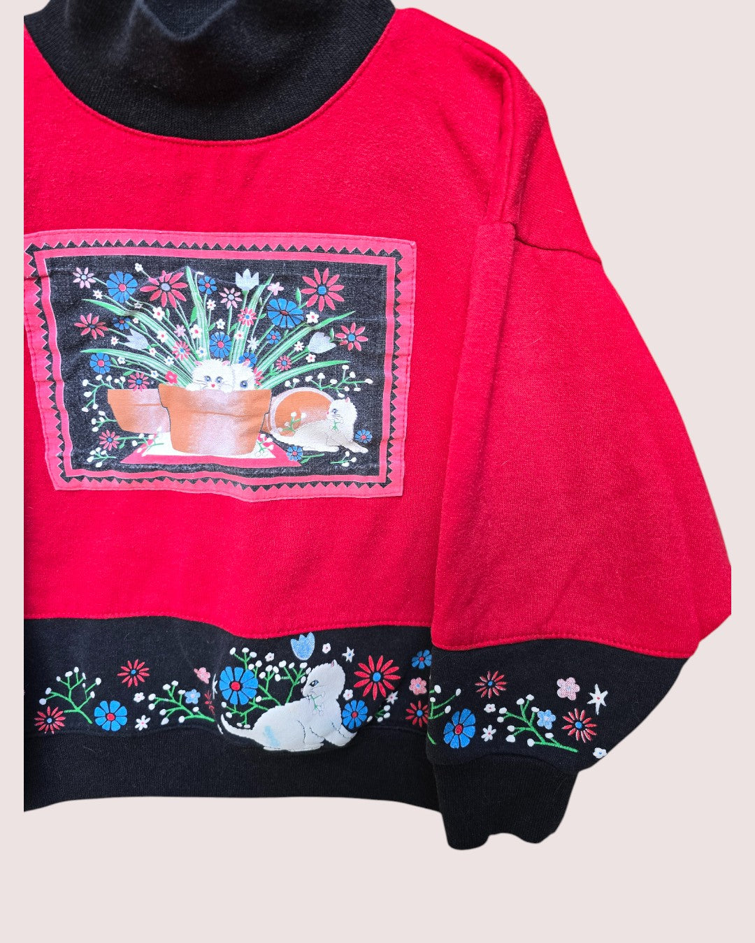 Vintage Spumoni cat crewneck fits like 4-6t