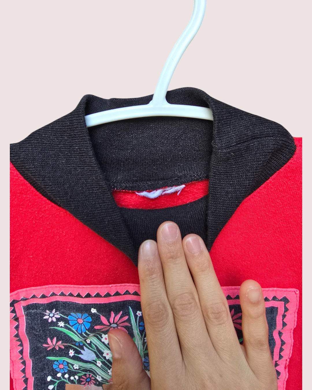 Vintage Spumoni cat crewneck fits like 4-6t