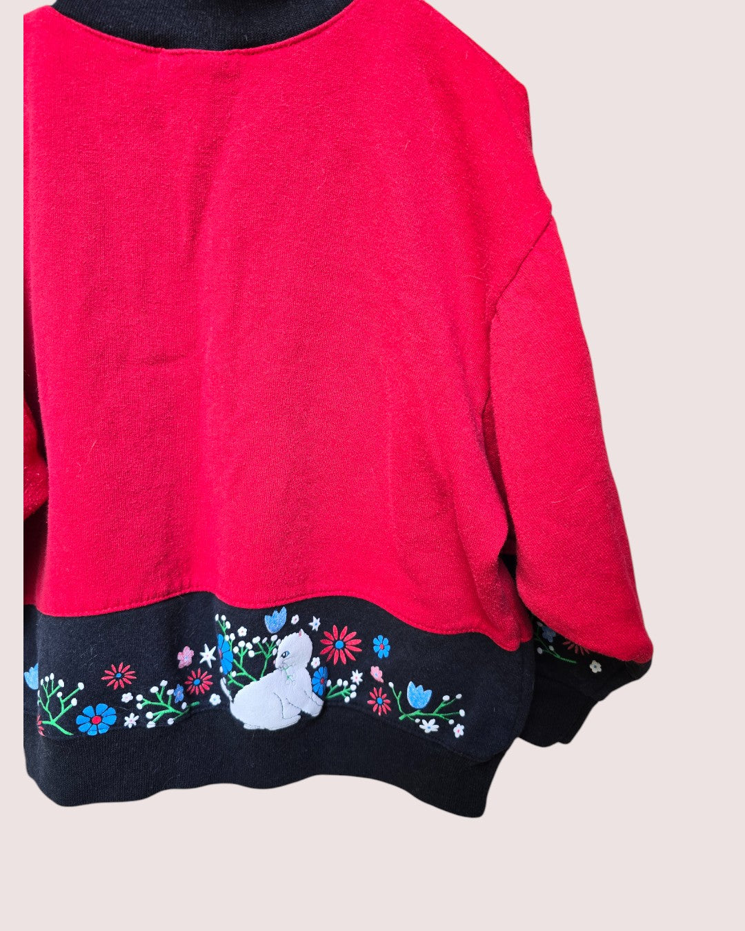 Vintage Spumoni cat crewneck fits like 4-6t