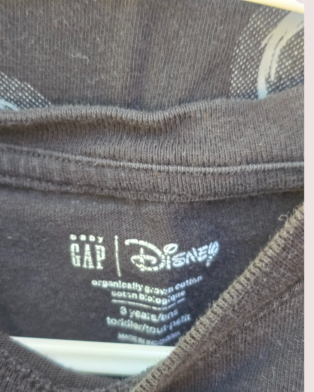 Gap X Mickey Mouse glow in the dark Halloween long sleeve 3T