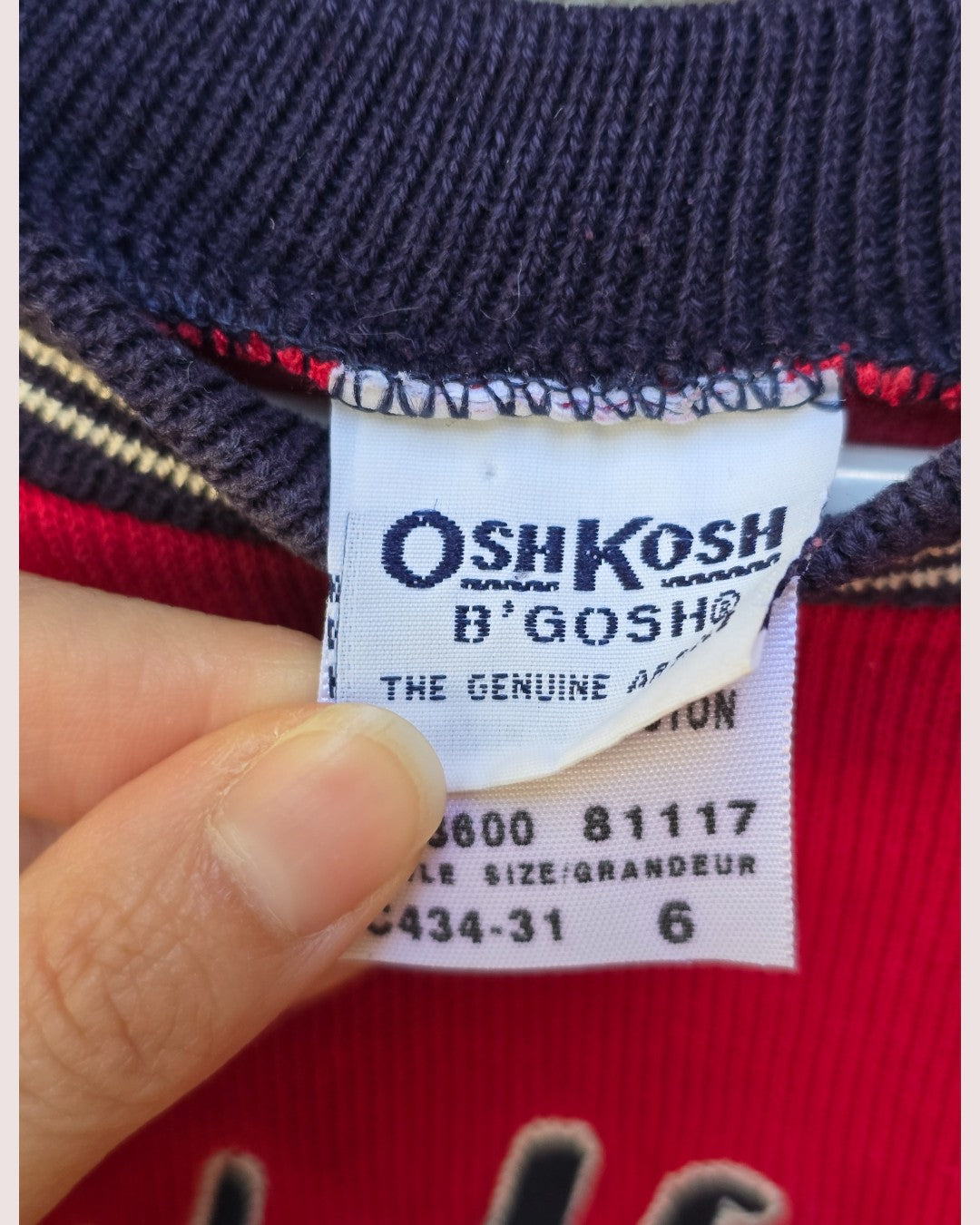Vintage Oshkosh embroidered knit crewneck Tagged 6