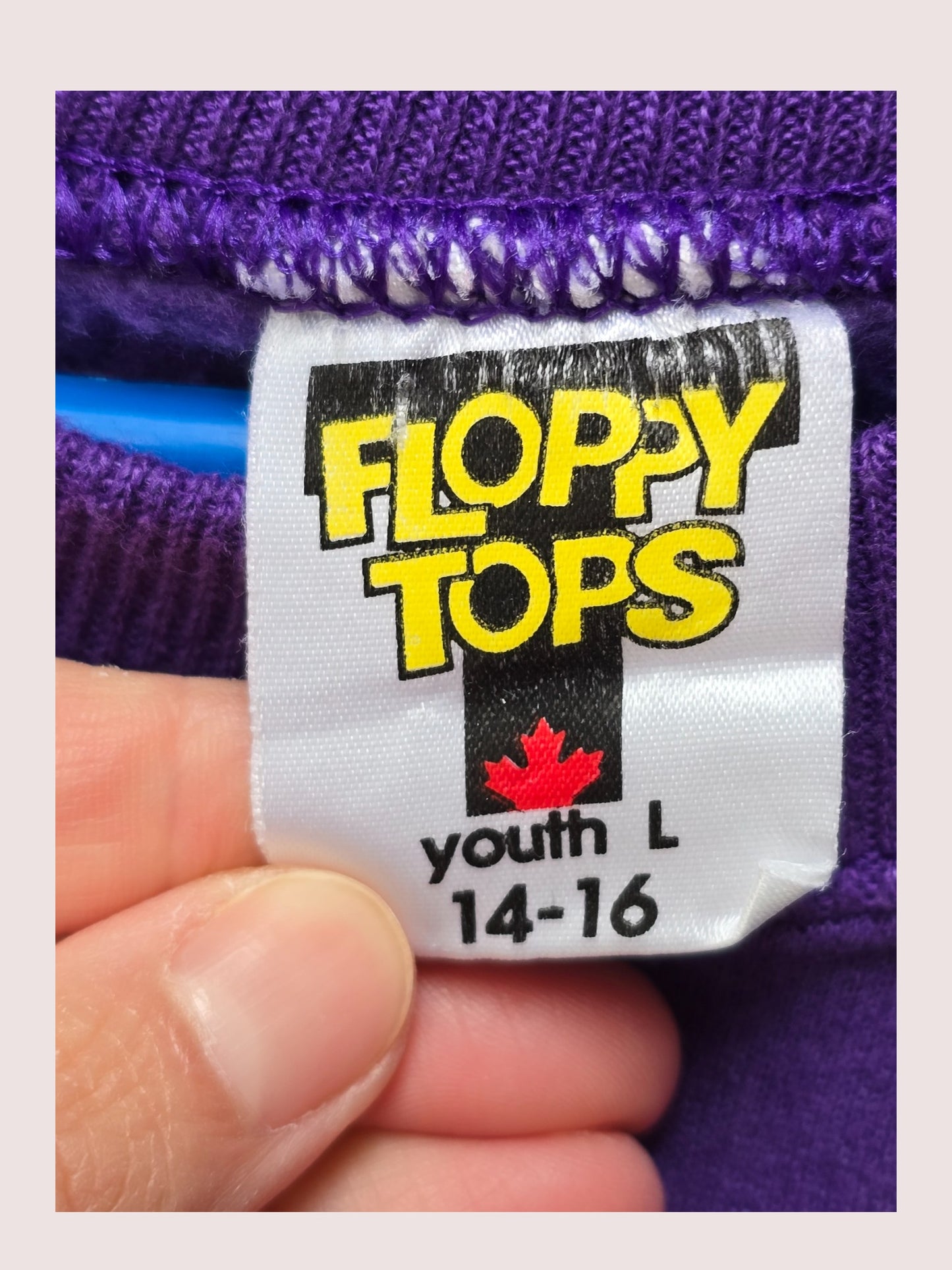 Vintage Theodore Tugboat crewneck approx 8-10Y