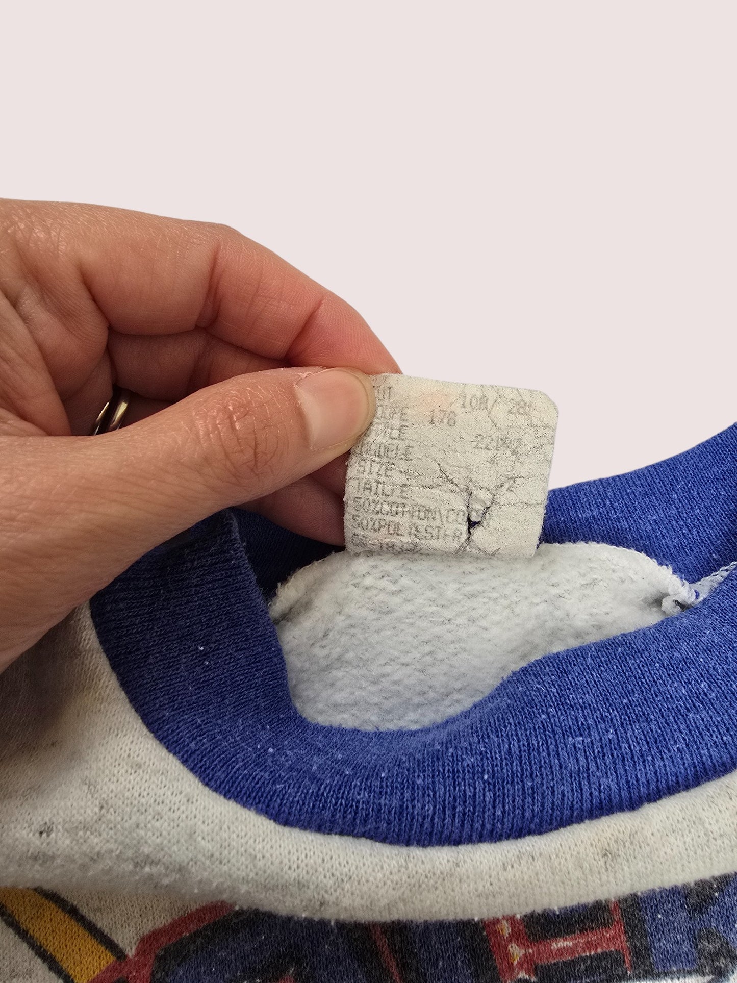 Vintage hockey crewneck Best Fit 12-18m