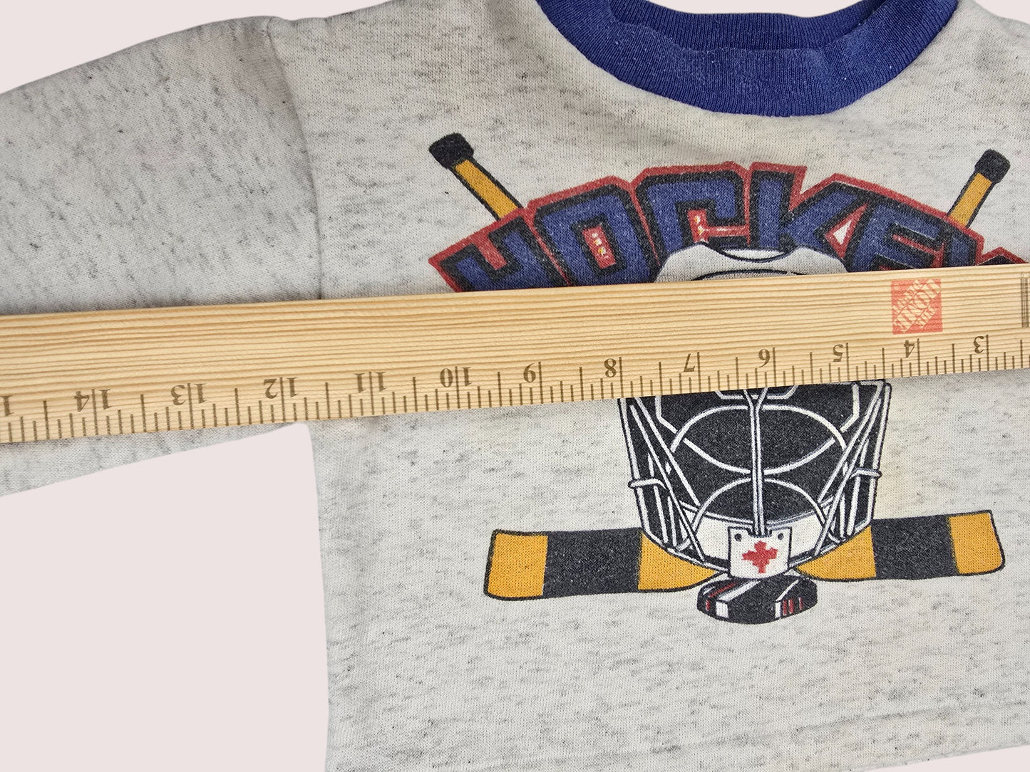 Vintage hockey crewneck Best Fit 12-18m