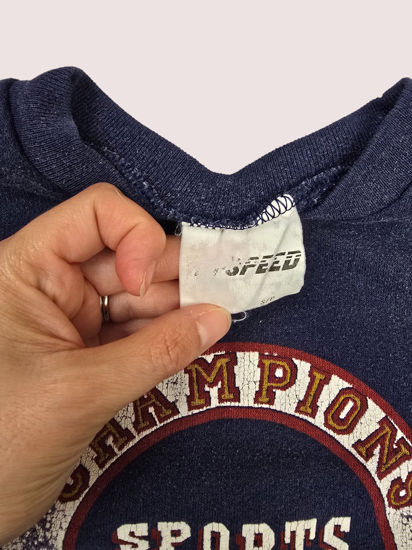 Vintage sports crewneck Approx 4-6T