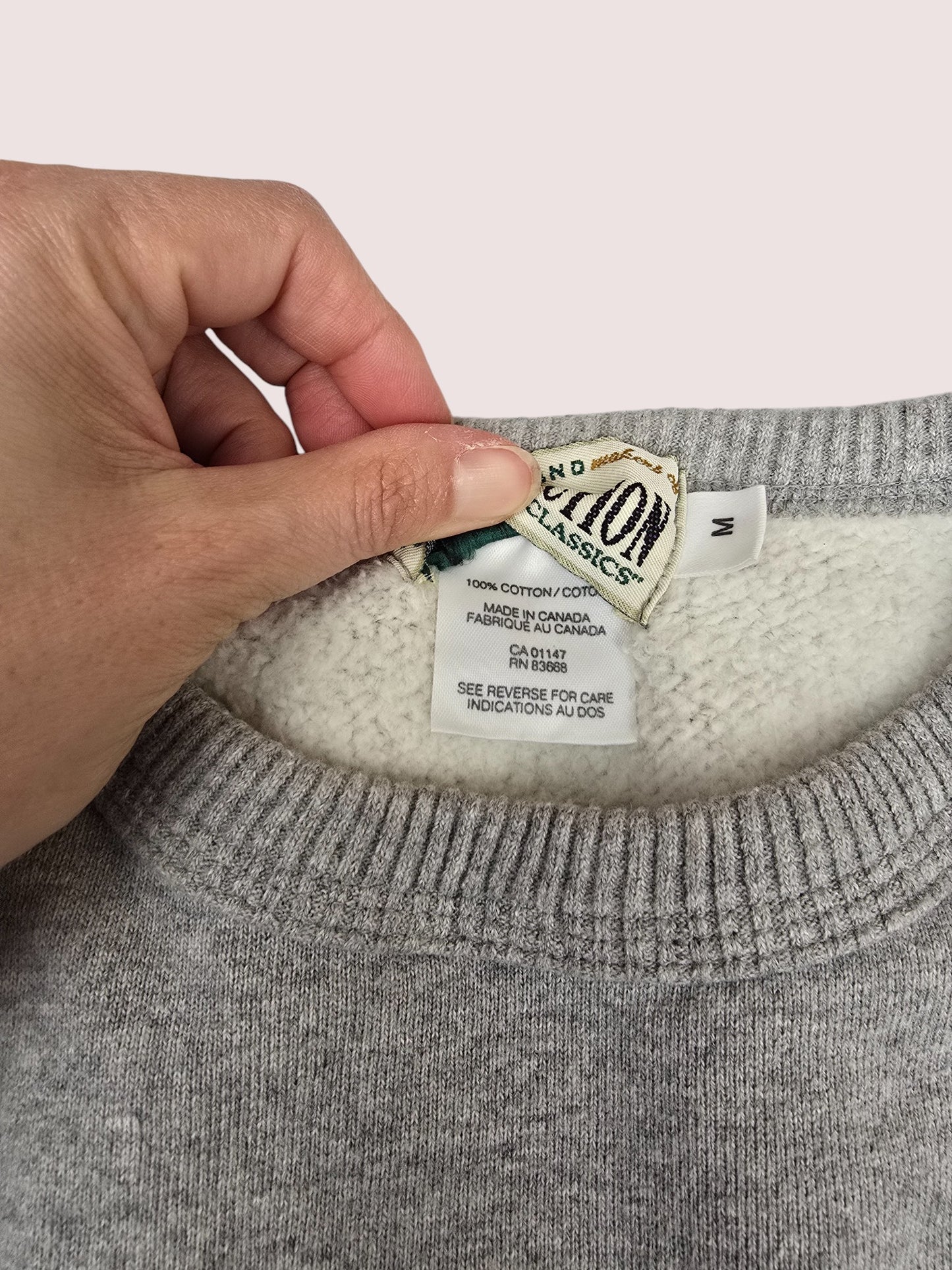 Vintage Cows hockey crewneck Tagged Youth M