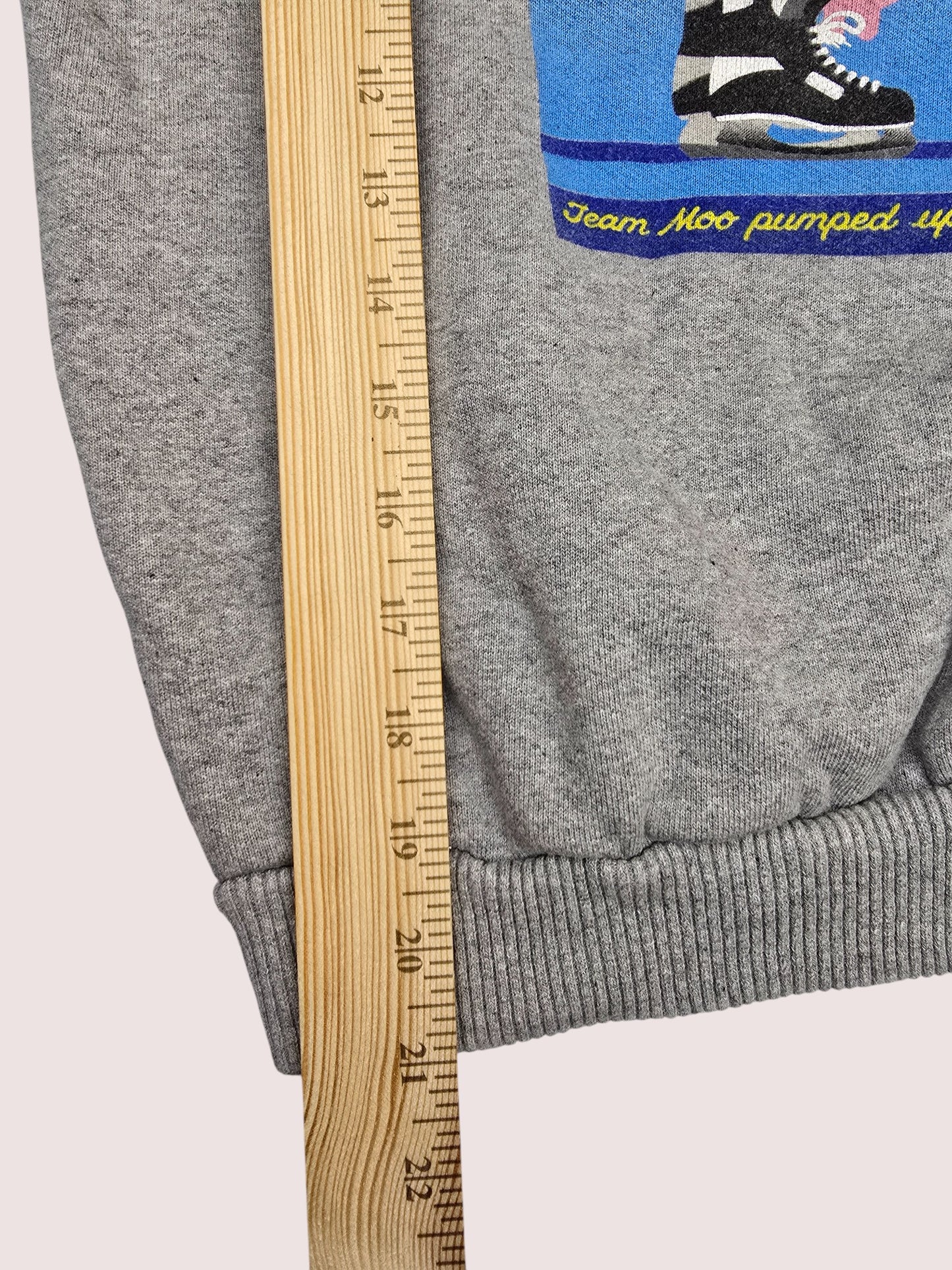 Vintage Cows hockey crewneck Tagged Youth M