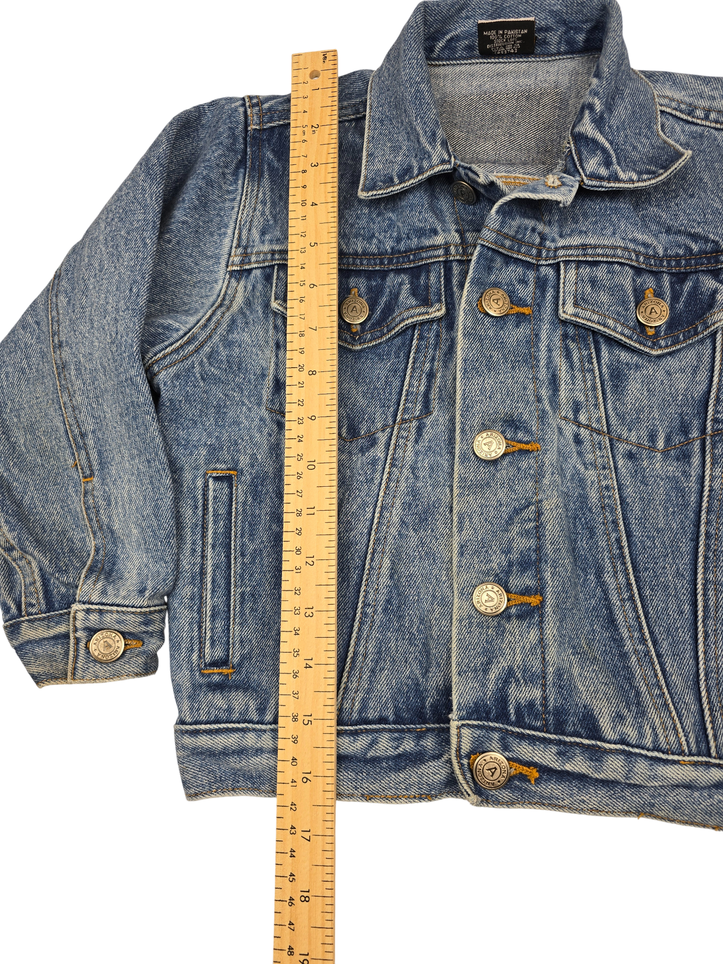Vintage lightwash denim jacket best fit 7-9Y