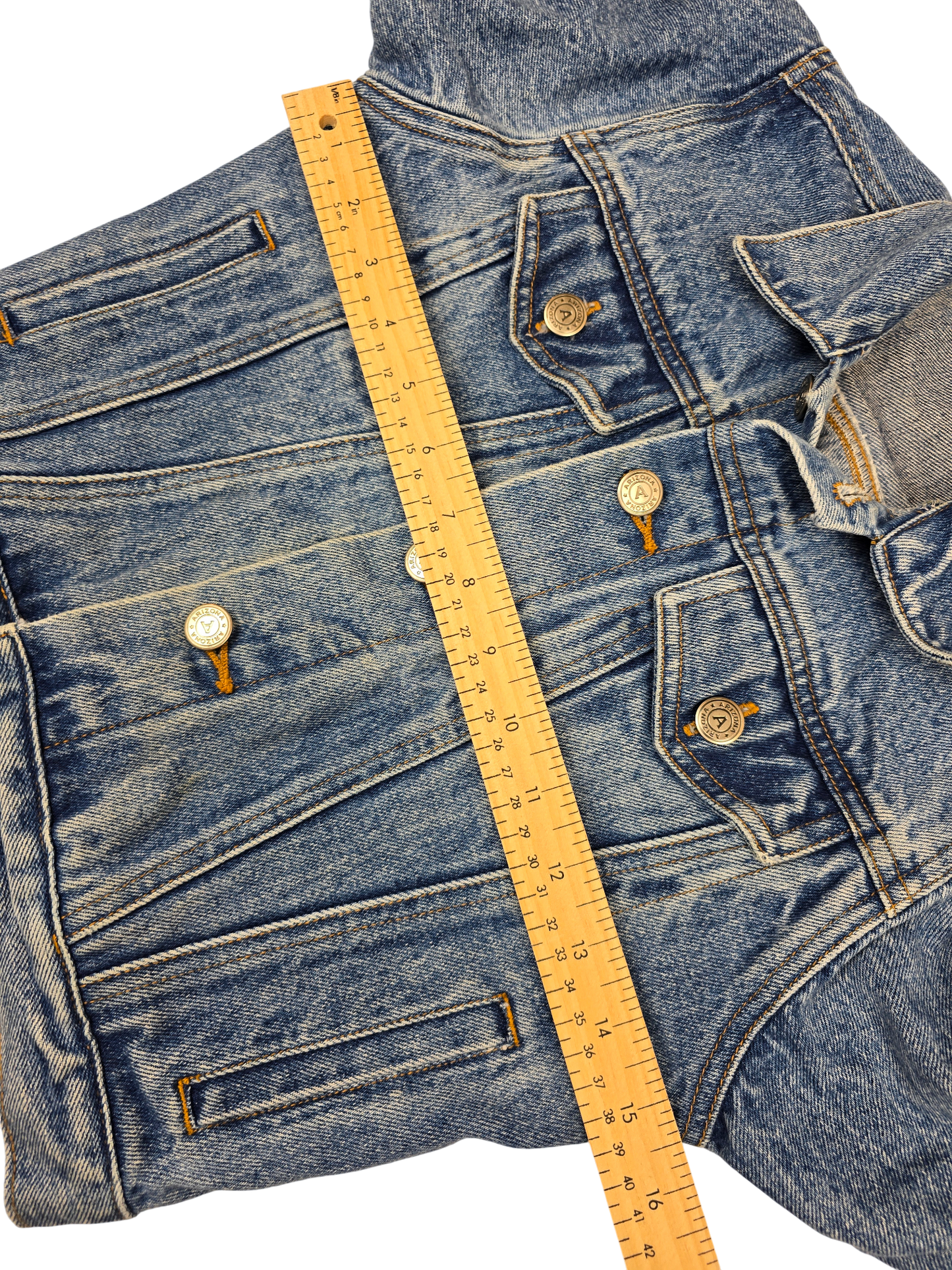 Vintage lightwash denim jacket best fit 7-9Y