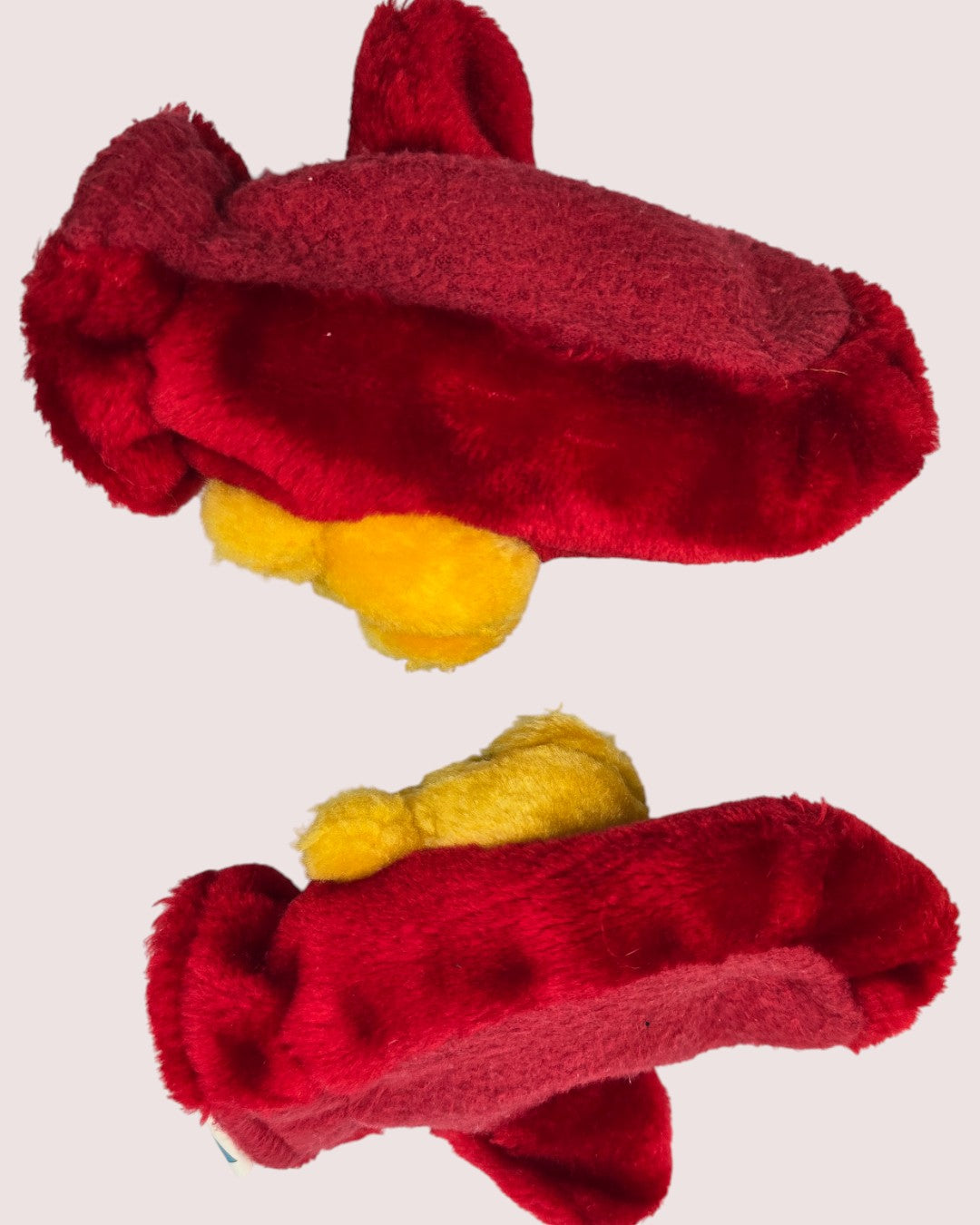 Vintage Pooh scarf and mitten set Approx 1-3T