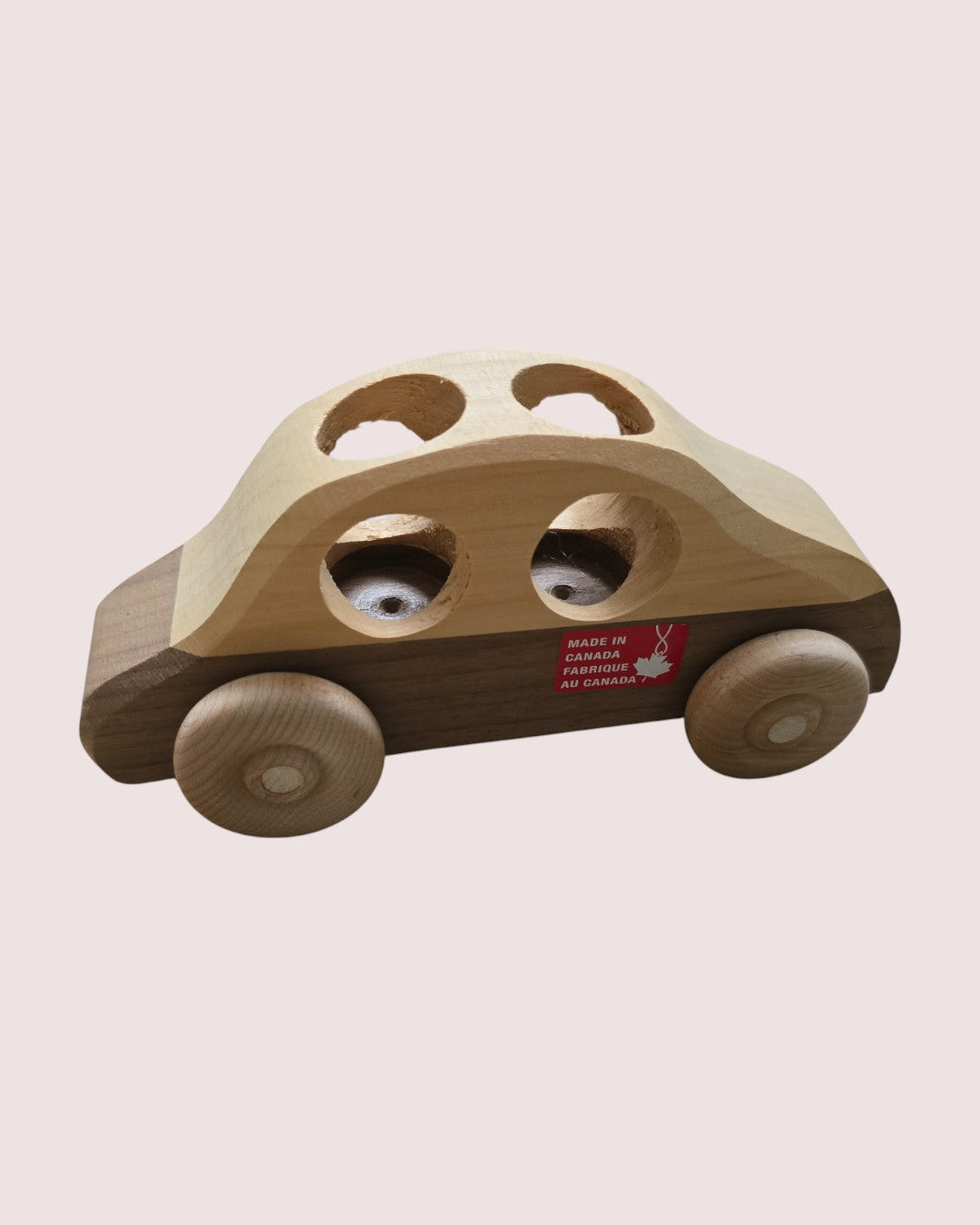 Two tone wooden car comes with two peg people
