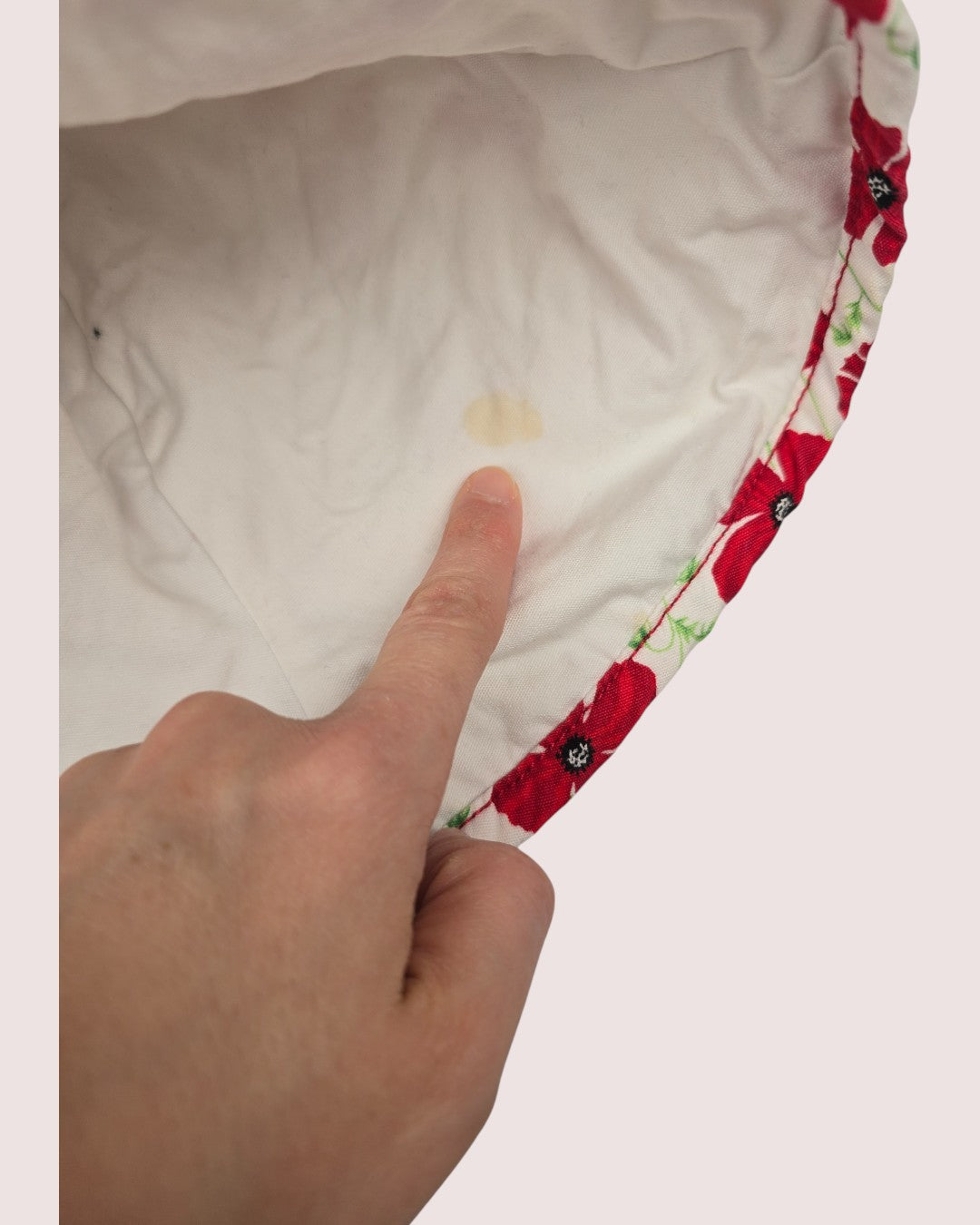 Gymboree petal hat  Tagged S/M 2-3Y