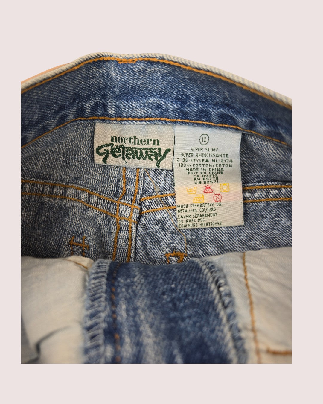 NWT Vintage Northern Getaway jeans with cat embroidered on rear pocket  10-12Y