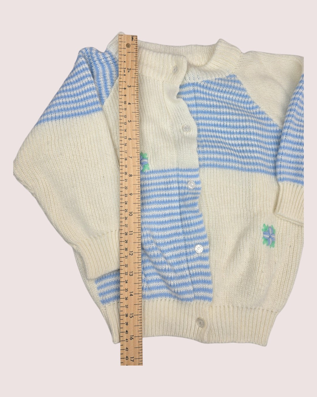 Vintage acrylic knit cardigan Tagged 3X