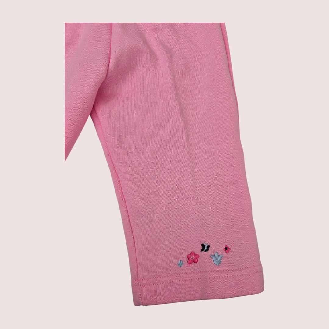 Deadstock sweats with floral embroidery fits like 2T