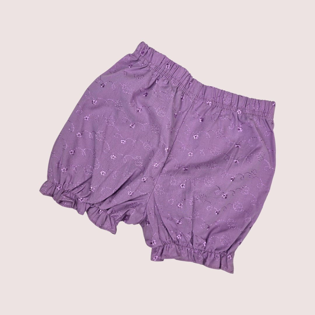 Eyelet bloomers 18m