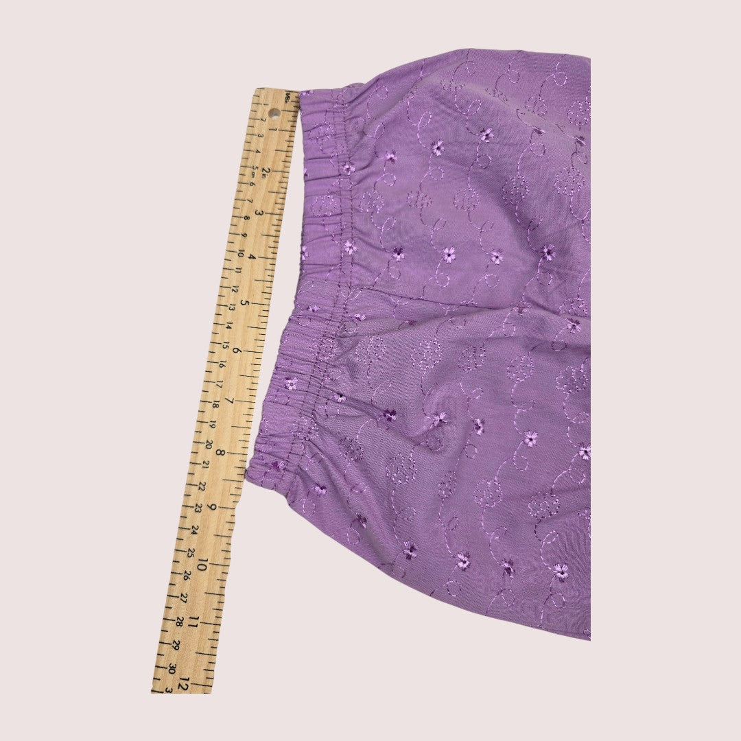 Eyelet bloomers 18m